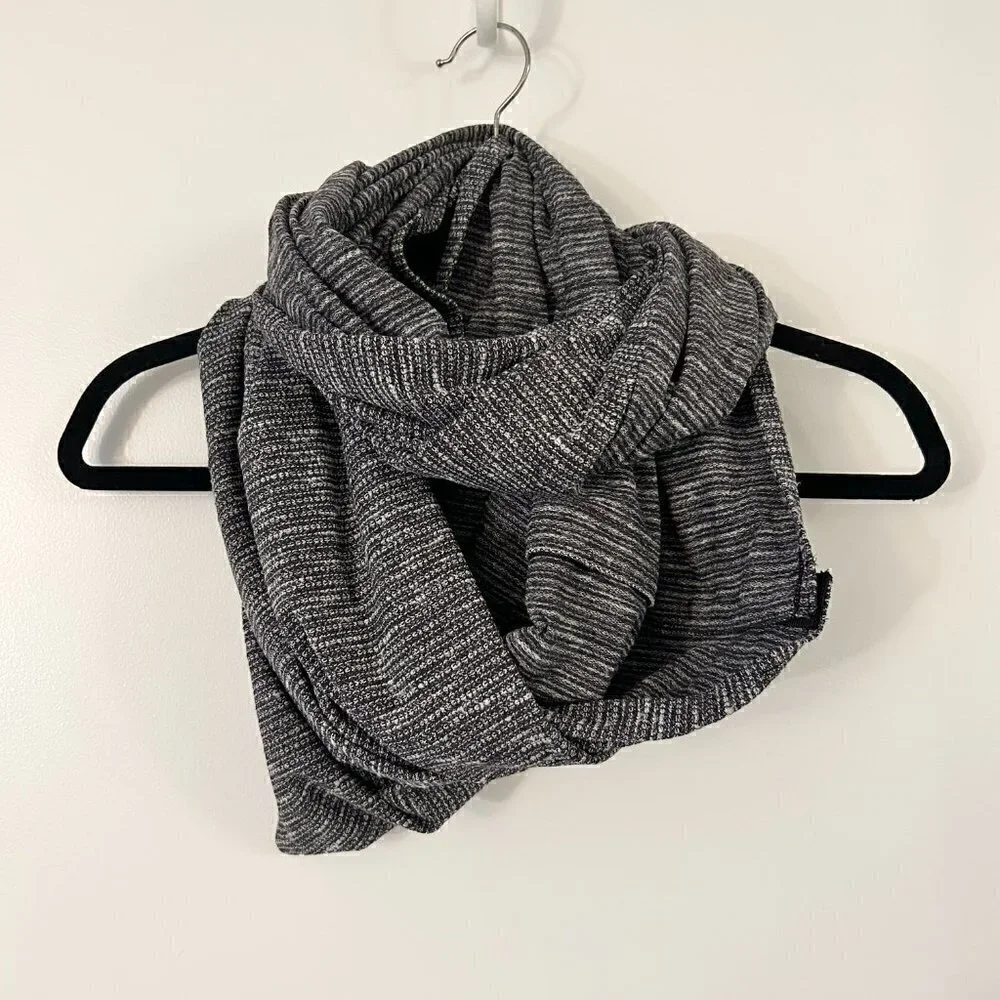 Vinyasa Scarf Rulu in Wee Stripe Black Heathered Slate/Black